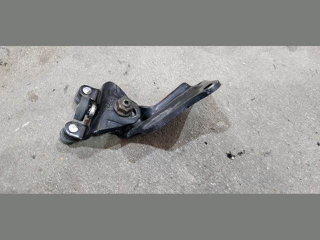 bontott FORD TRANSIT Tolóajtó Sín Görgő