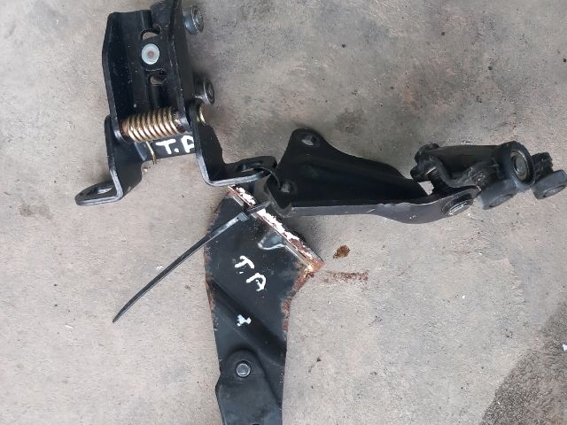 bontott FORD TRANSIT Tolóajtó Sín Görgő