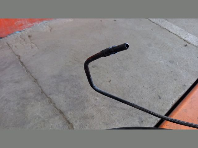 bontott FORD TRANSIT Üzemanyagcső