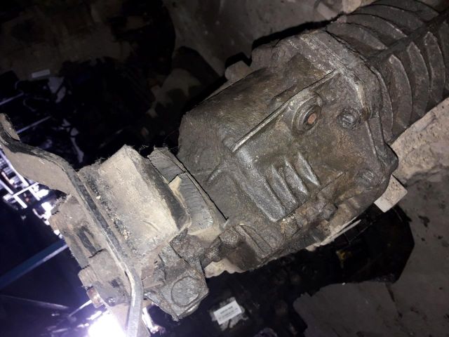 bontott FORD TRANSIT Váltó (Mechanikus)