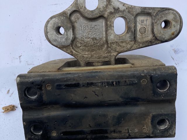 bontott FORD TRANSIT Váltó Tartó Bak (Pozíciófüggetlen)