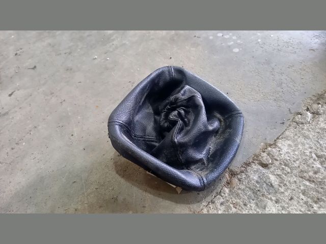 bontott FORD TRANSIT Váltószoknya