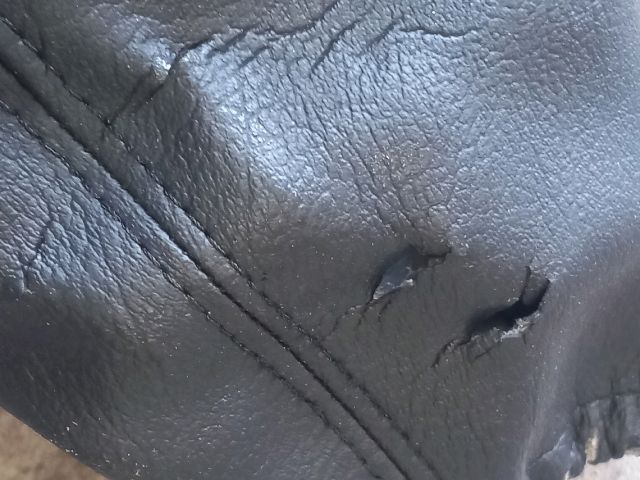 bontott FORD TRANSIT Váltószoknya