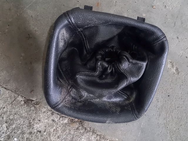 bontott FORD TRANSIT Váltószoknya