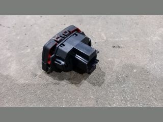 bontott FORD TRANSIT Vészvillogó Kapcsoló