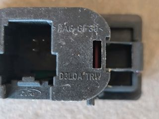 bontott FORD TRANSIT Vészvillogó Kapcsoló