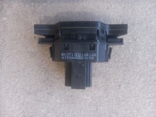 bontott FORD TRANSIT Vészvillogó Kapcsoló