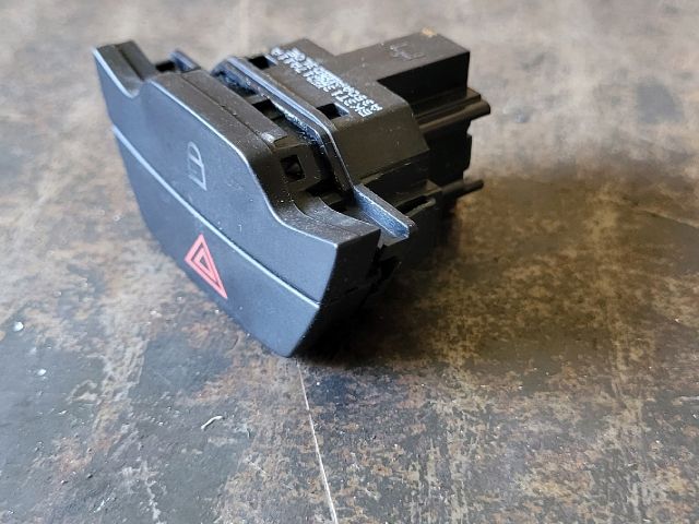 bontott FORD TRANSIT Vészvillogó Kapcsoló