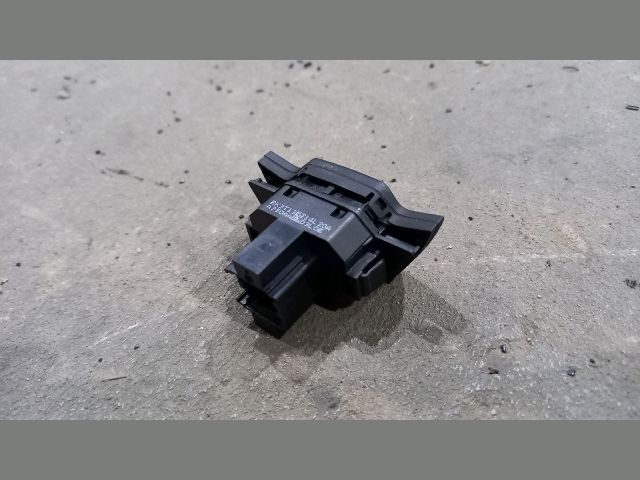 bontott FORD TRANSIT Vészvillogó Kapcsoló