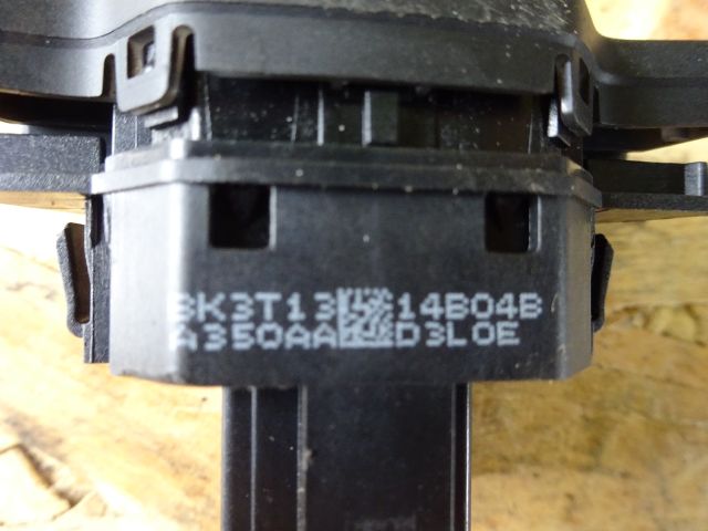 bontott FORD TRANSIT Vészvillogó Kapcsoló