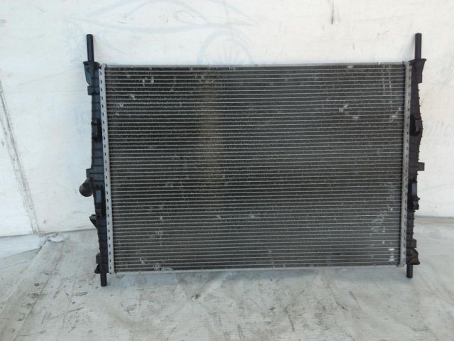 bontott FORD TRANSIT Vízhűtő Radiátor (Nem klímás)