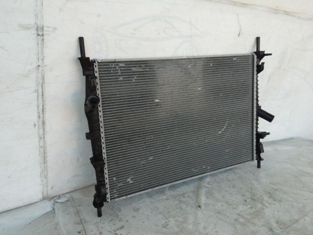 bontott FORD TRANSIT Vízhűtő Radiátor (Nem klímás)