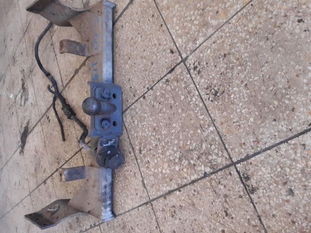 bontott FORD TRANSIT Vonóhorog