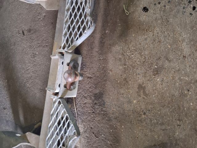 bontott FORD TRANSIT Vonóhorog