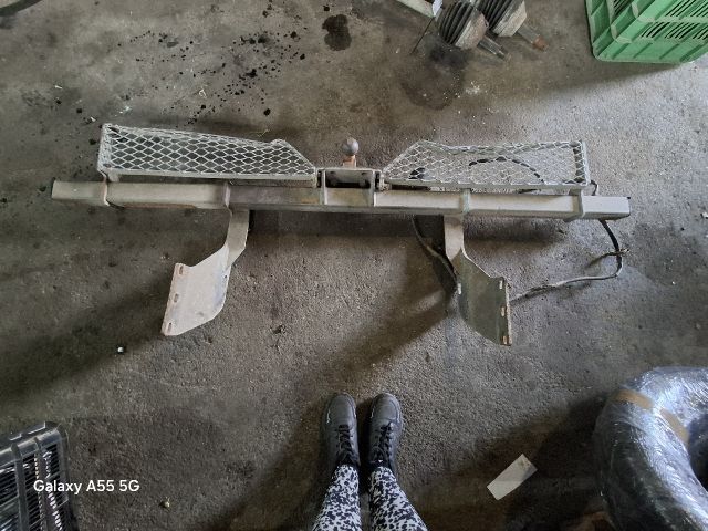 bontott FORD TRANSIT Vonóhorog