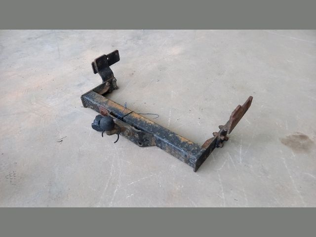 bontott FORD TRANSIT Vonóhorog