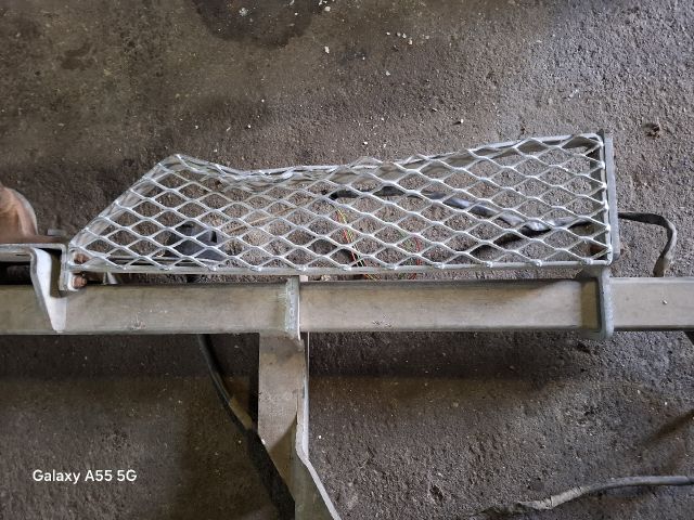 bontott FORD TRANSIT Vonóhorog