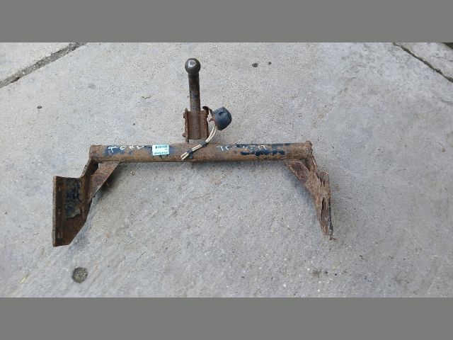 bontott FORD TRANSIT Vonóhorog