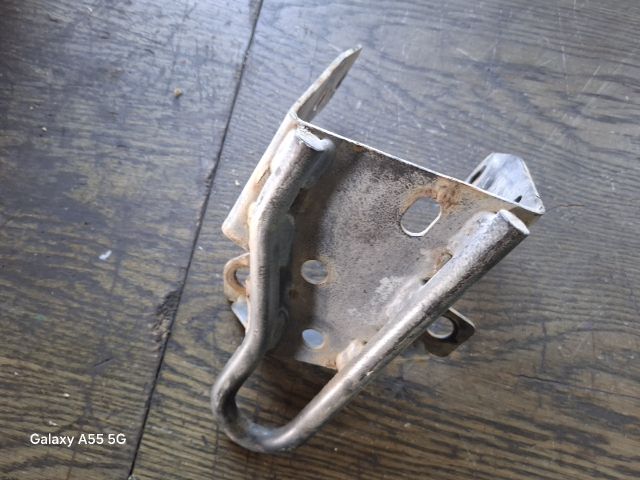 bontott FORD TRANSIT Vonószem