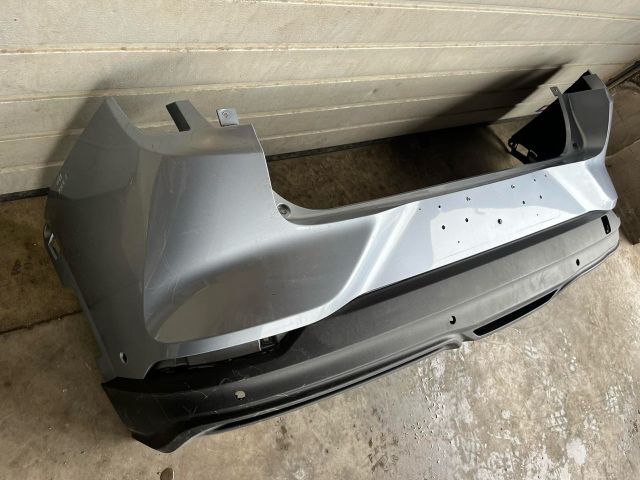 bontott FORD USA MUSTANG Hátsó Lökhárító (Üresen)