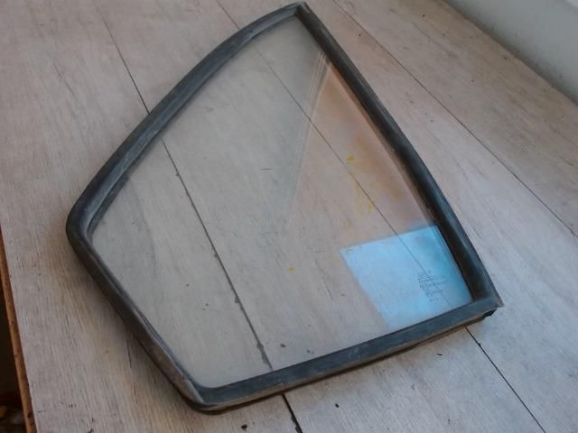 bontott GAZ GAZELLE Bal első Fixüveg (Ajtóban)