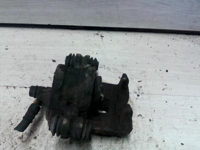 bontott GEO METRO Bal első Féknyereg Munkahengerrel