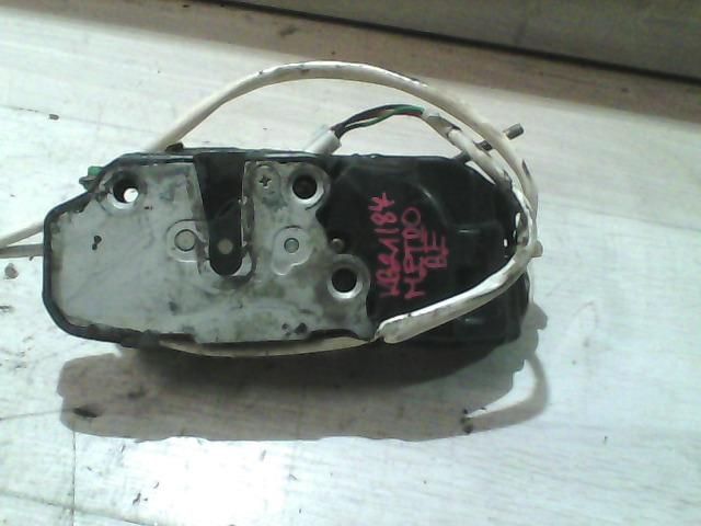 bontott GEO METRO Jobb első Ajtózár