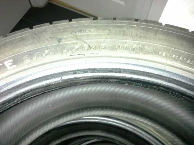 bontott   Gumiabroncs (1 db)