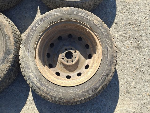 bontott   Gumiabroncs (1 db)