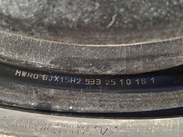 bontott   Gumiabroncs (1 db)