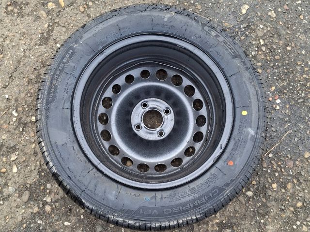 bontott   Gumiabroncs (1 db)