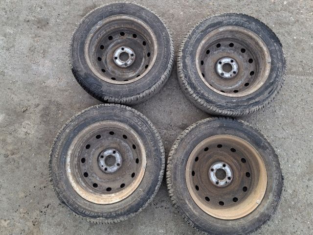 bontott   Gumiabroncs (1 db)