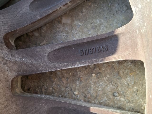 bontott   Gumiabroncs (1 db)