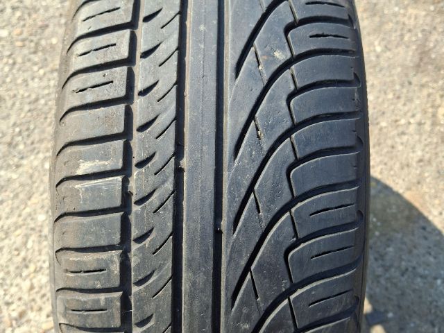 bontott   Gumiabroncs (1 db)