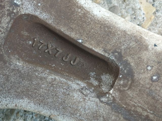 bontott   Gumiabroncs (1 db)