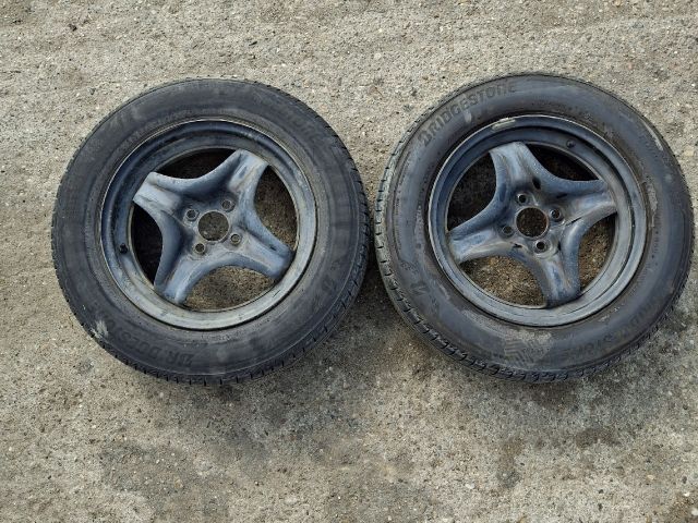 bontott   Gumiabroncs Pár