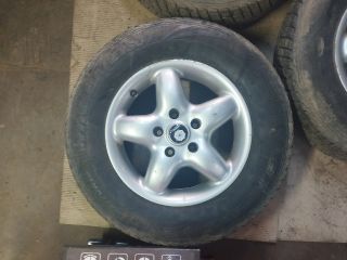 bontott   Gumiabroncs Szett