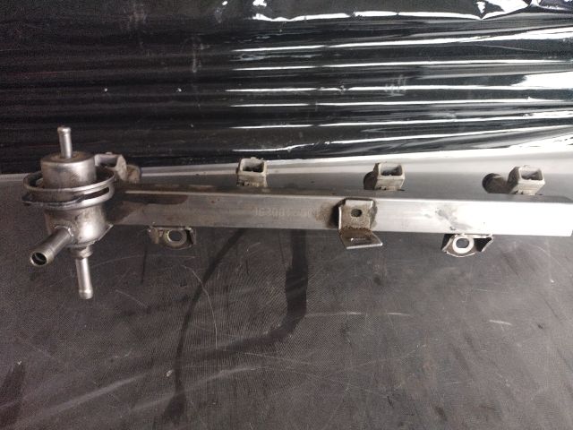 bontott HONDA ACCORD Porlasztó Sor / Híd