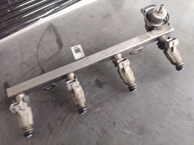 bontott HONDA ACCORD Porlasztó Sor / Híd