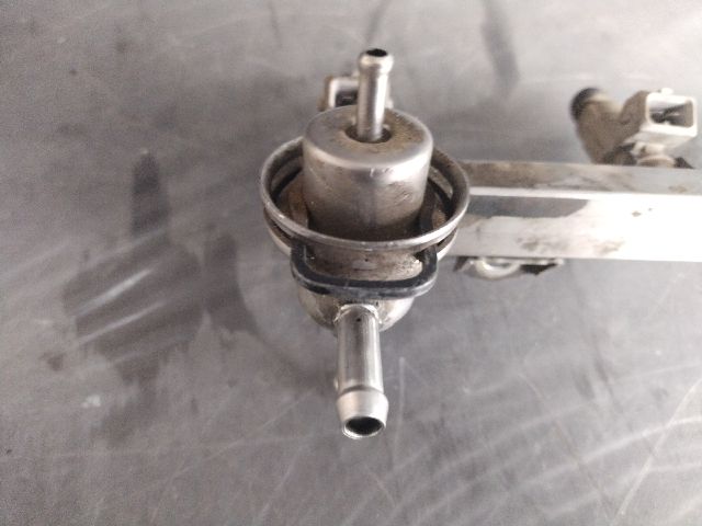 bontott HONDA ACCORD Porlasztó Sor / Híd