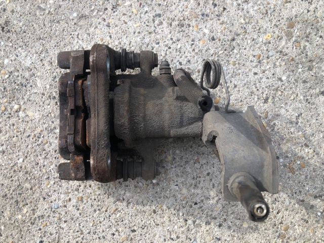 bontott HONDA ACCORD Jobb hátsó Féknyereg Munkahengerrel