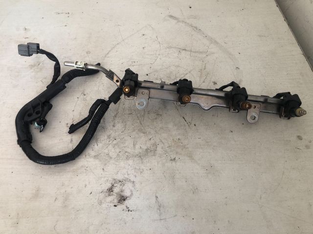 bontott HONDA ACCORD Porlasztó Sor / Híd