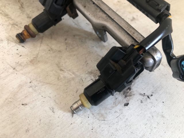 bontott HONDA ACCORD Porlasztó Sor / Híd