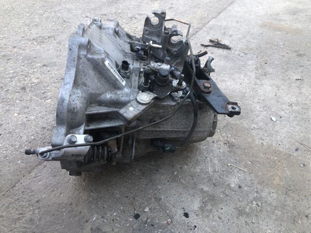 bontott HONDA ACCORD Váltó (Mechanikus)