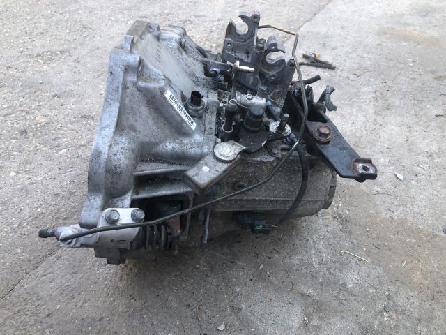 bontott HONDA ACCORD Váltó (Mechanikus)