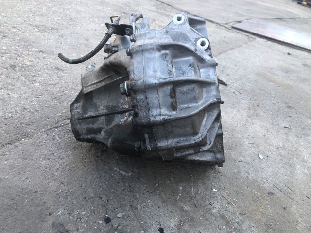 bontott HONDA ACCORD Váltó (Mechanikus)