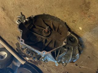 bontott HONDA ACCORD Váltó (Mechanikus)