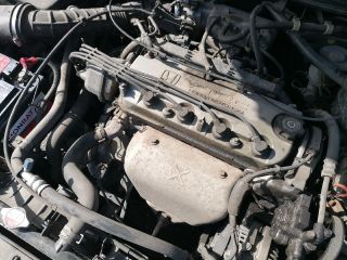 bontott HONDA ACCORD Motor (Fűzött blokk hengerfejjel)