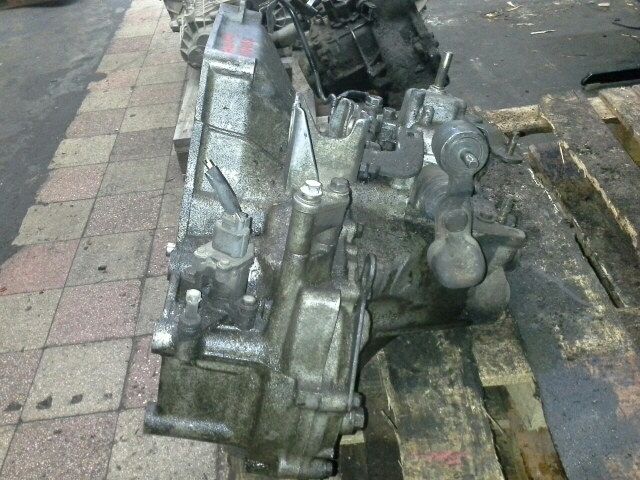 bontott HONDA ACCORD Váltó (Mechanikus)