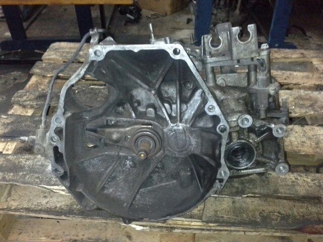 bontott HONDA ACCORD Váltó (Mechanikus)